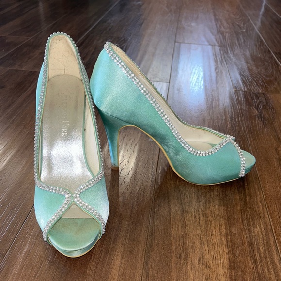 Mint Green Heels - Picture 2 of 2